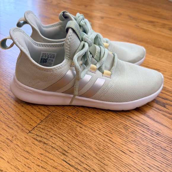 Adidas Cloudfoam tennis shoes 6.5 - Picture 5 of 11